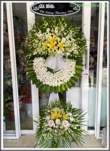 Vòng hoa viếng đám tang - HTL518